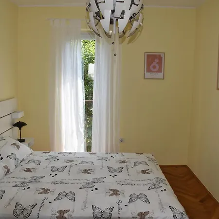 Apartman Tina *