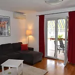 Apartman Tina 포레치